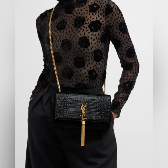 YSL Saint Laurent Kate Medium Tassel YSL Crossbody Bag in Croc-Embossed Leather - Picture 17 of 17